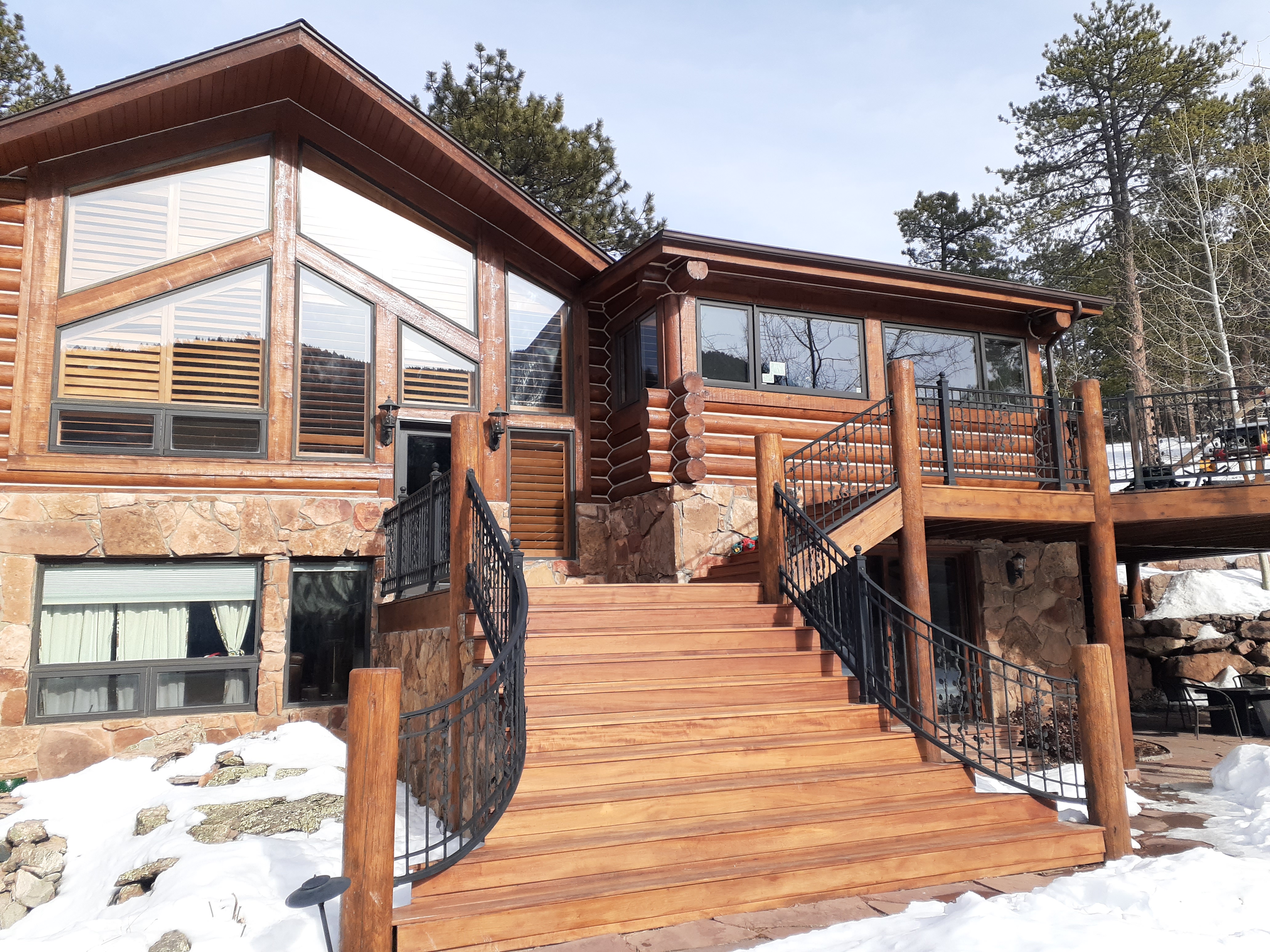 Morrison, CO. Sierra Pacific H3 series wood-clad windows color Bronze