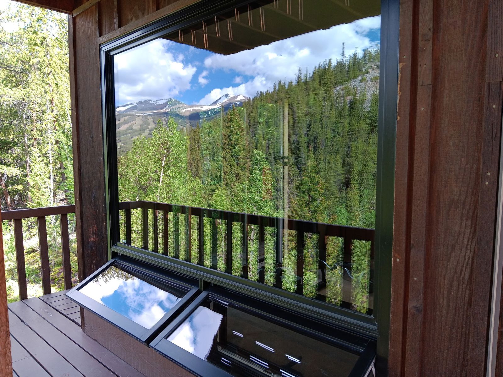 Sierra Pacific H3 Series. Upper 3/4 Fixed over Lower 1/4 ratio. Color Black. Location Breckenridge, CO